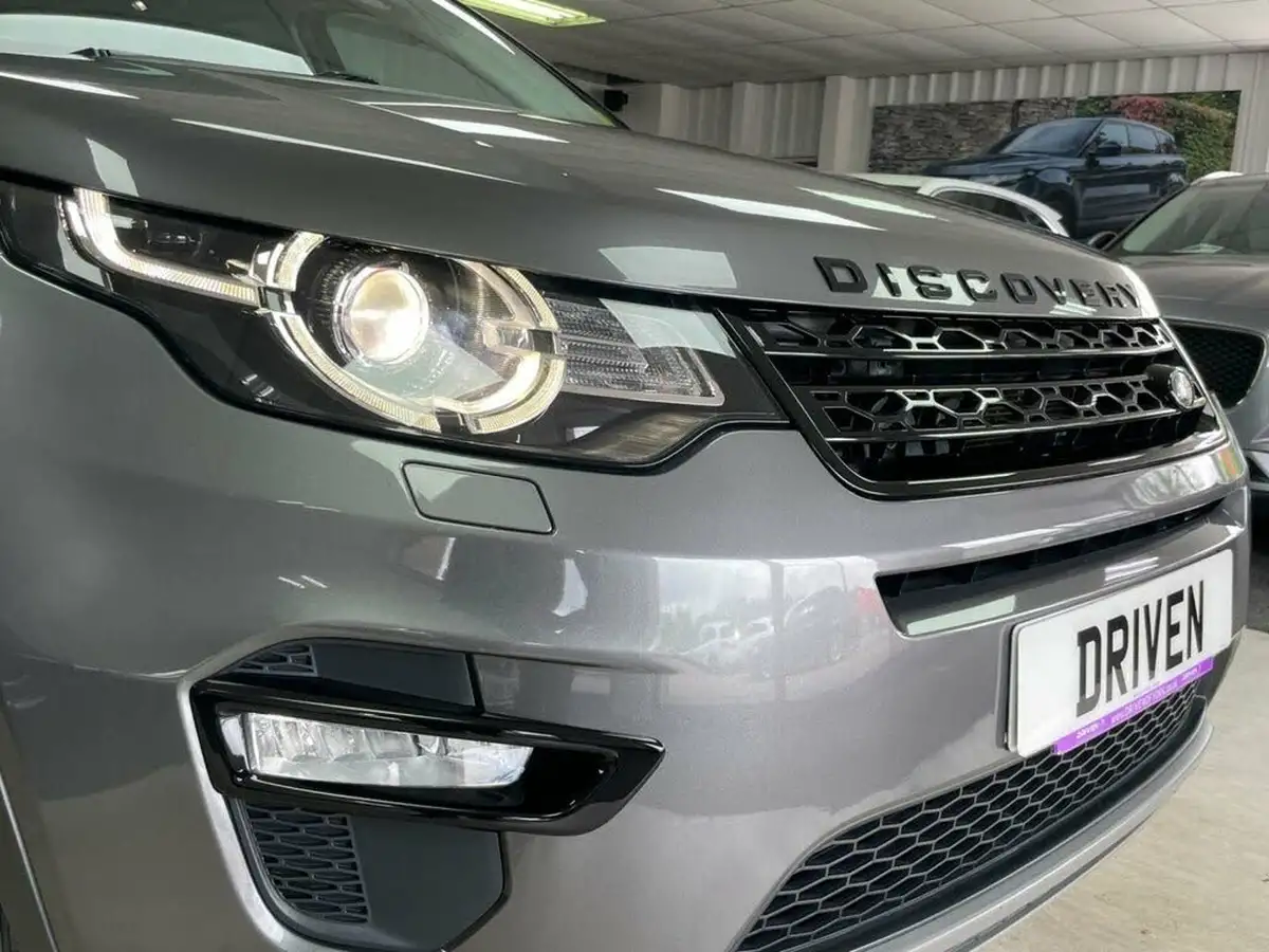 2018-land-rover-discovery-sport-20td4-hse-black-big-3