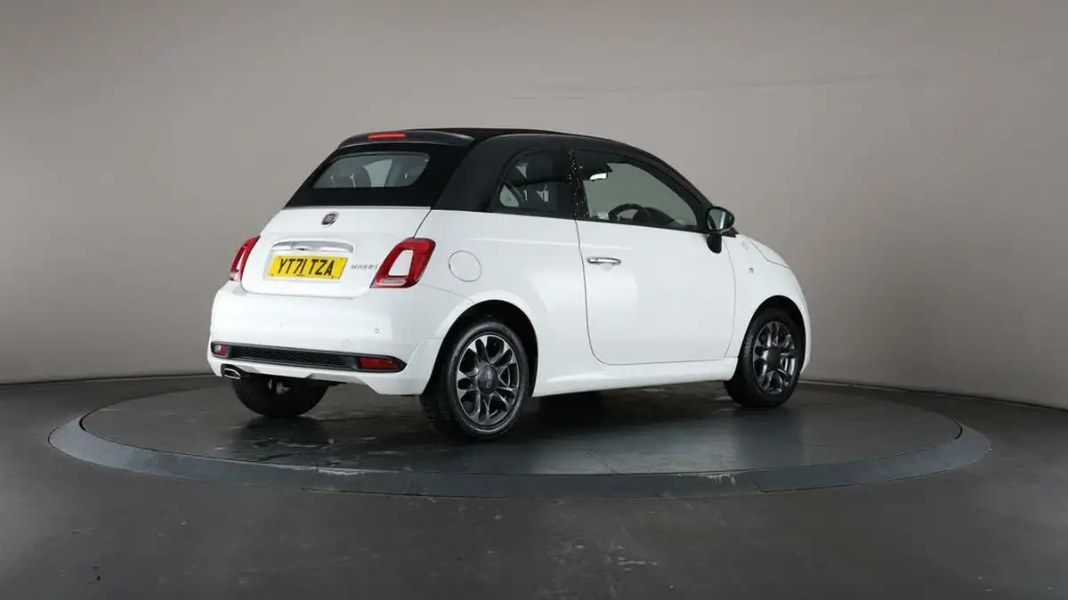 2021-fiat-500c-10-hey-google-big-56