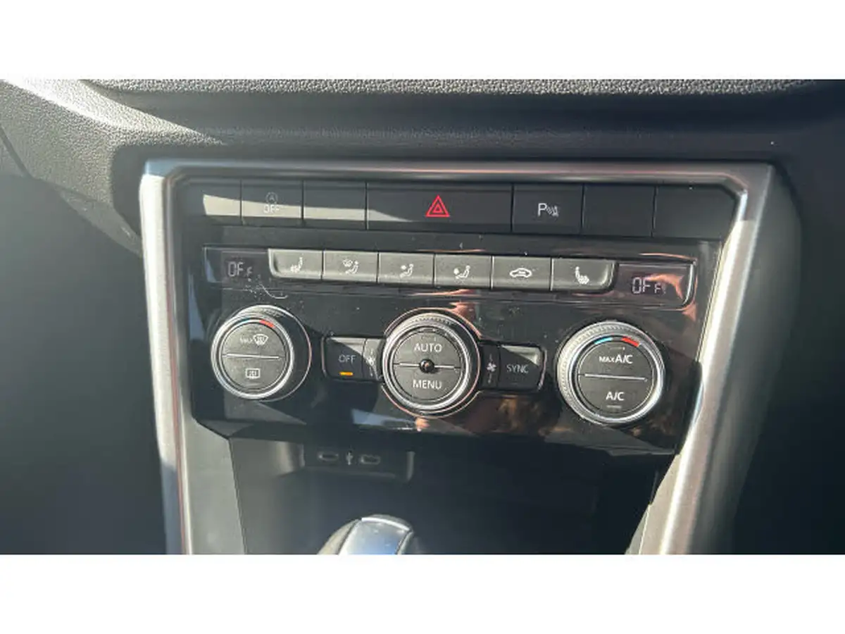 2021-volkswagen-t-roc-15-tsi-active-hatchback-5d-dsg-big-56