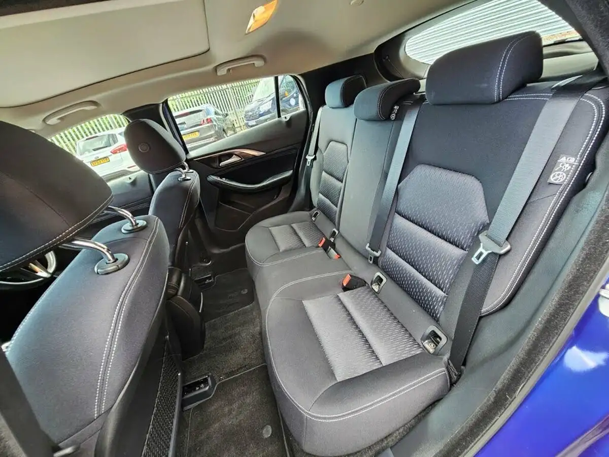 2017-infiniti-q30-16-se-156ps-business-pack-dct-big-46