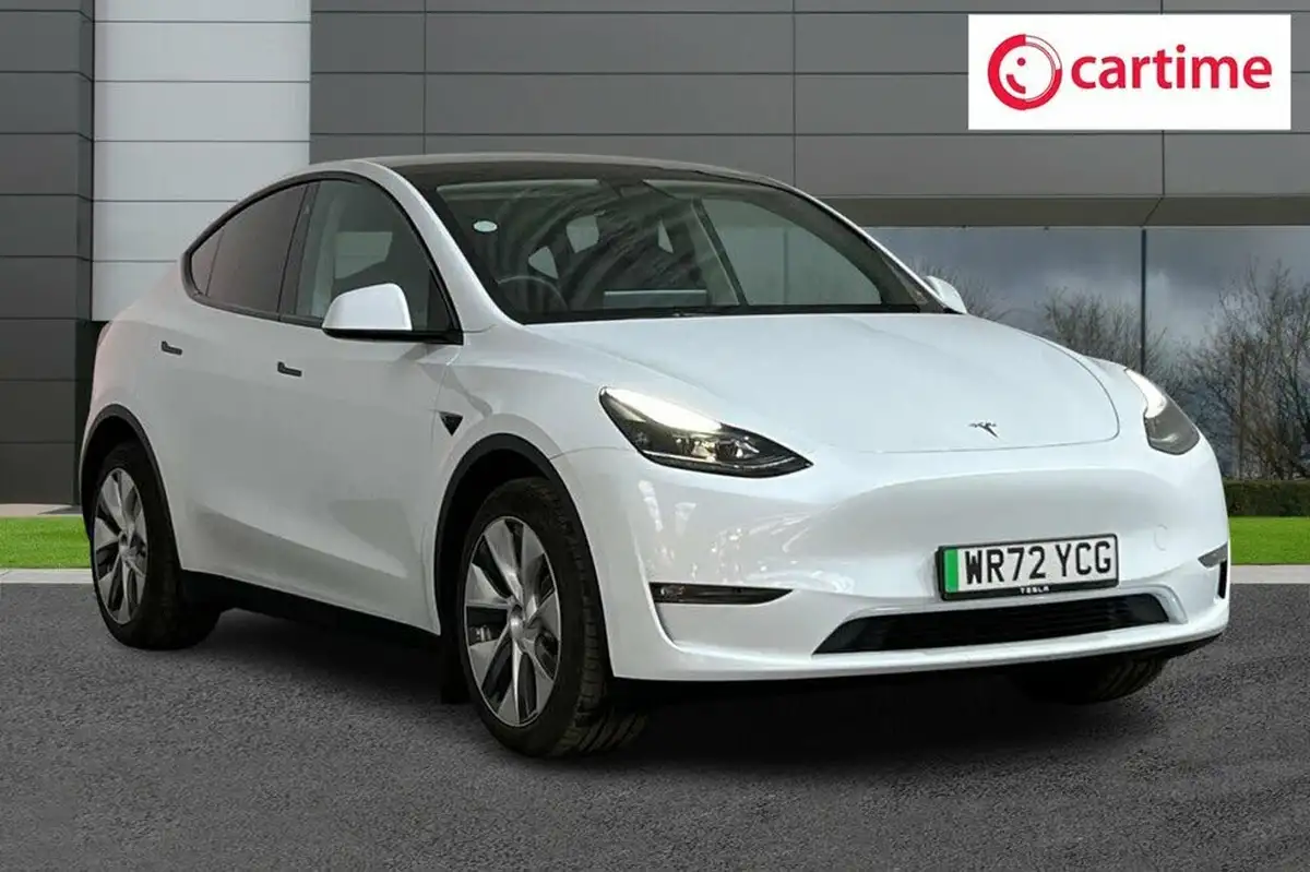 2022-tesla-model-y-e-long-range-big-0