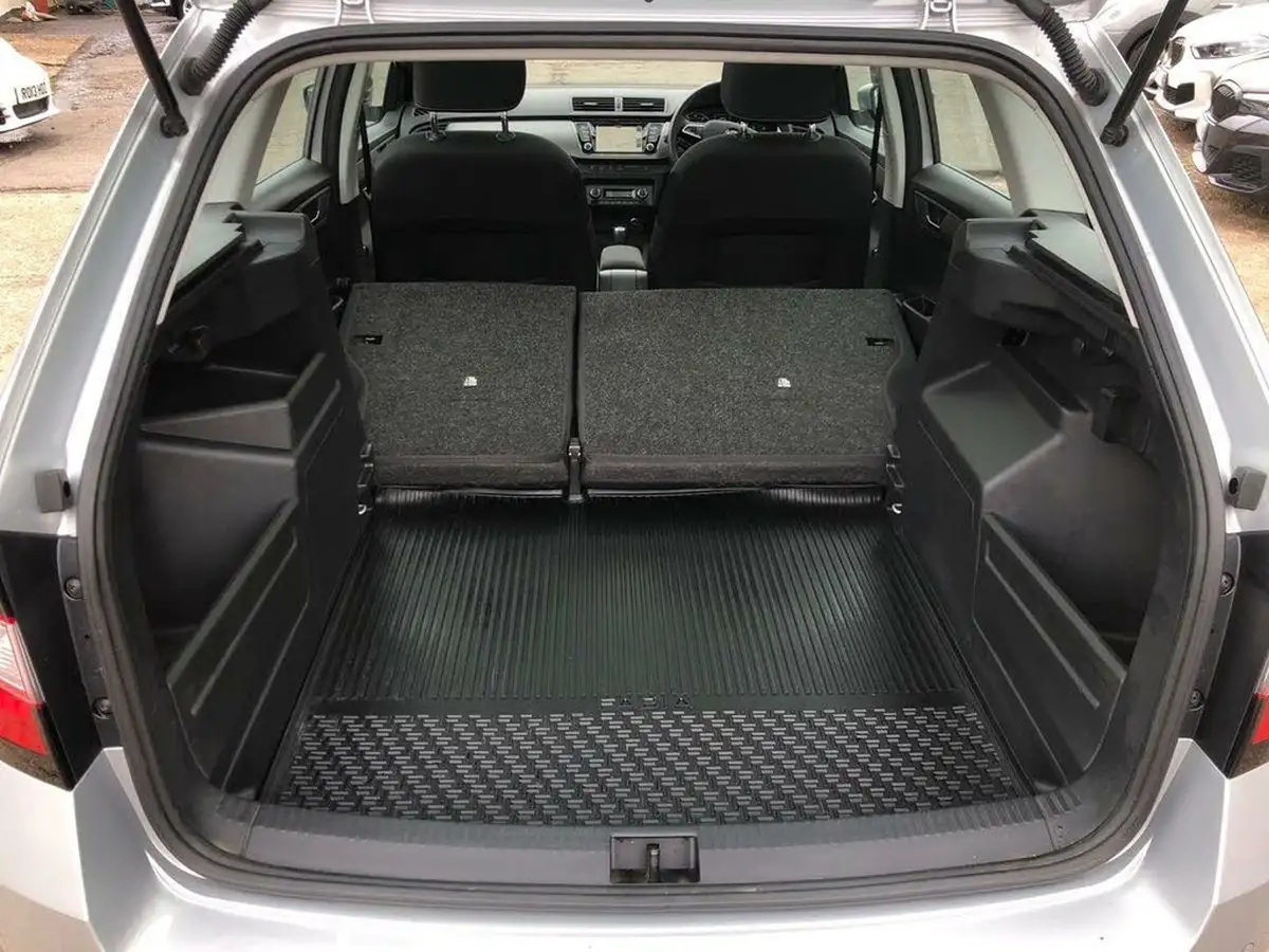 2017-skoda-fabia-10-tsi-se-l-109ps-estate-dsg-big-28