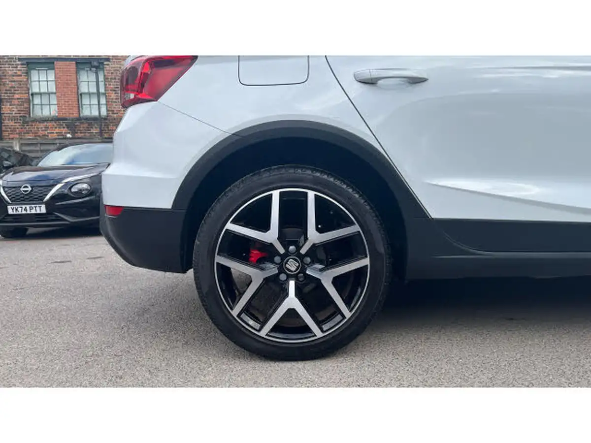 2021-seat-arona-10-tsi-fr-red-edition-big-6