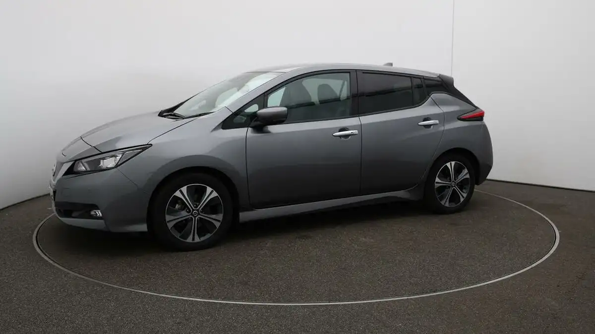 2022-nissan-leaf-e-tekna-big-60