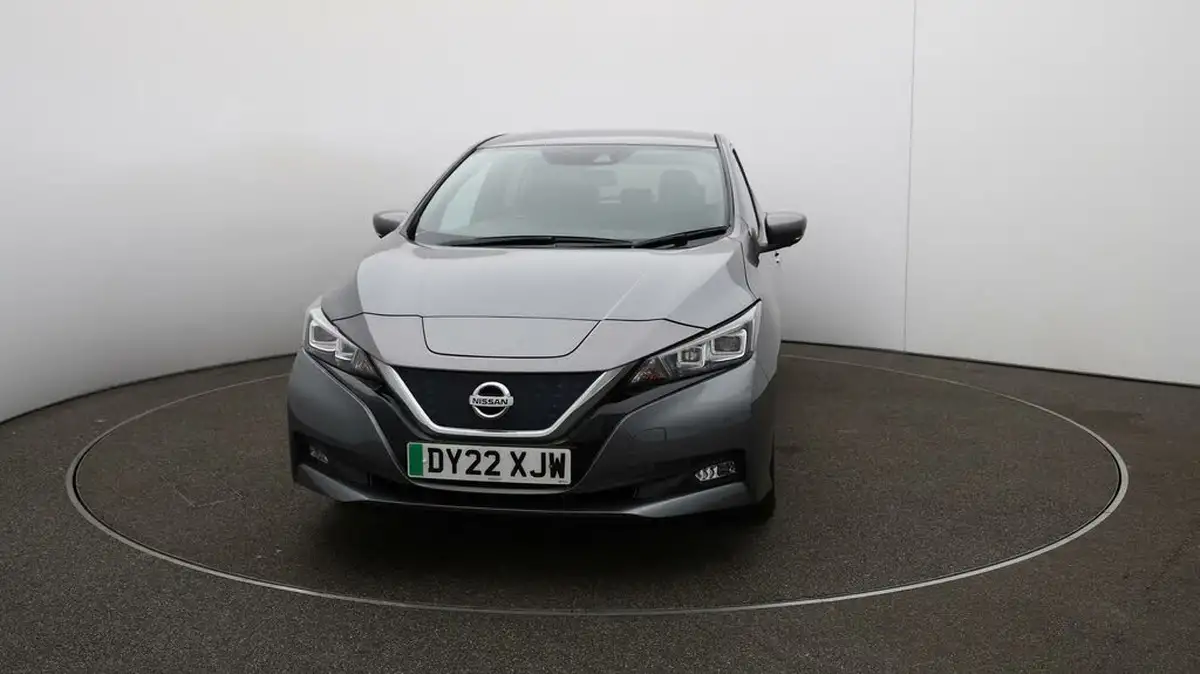 2022-nissan-leaf-e-tekna-big-32