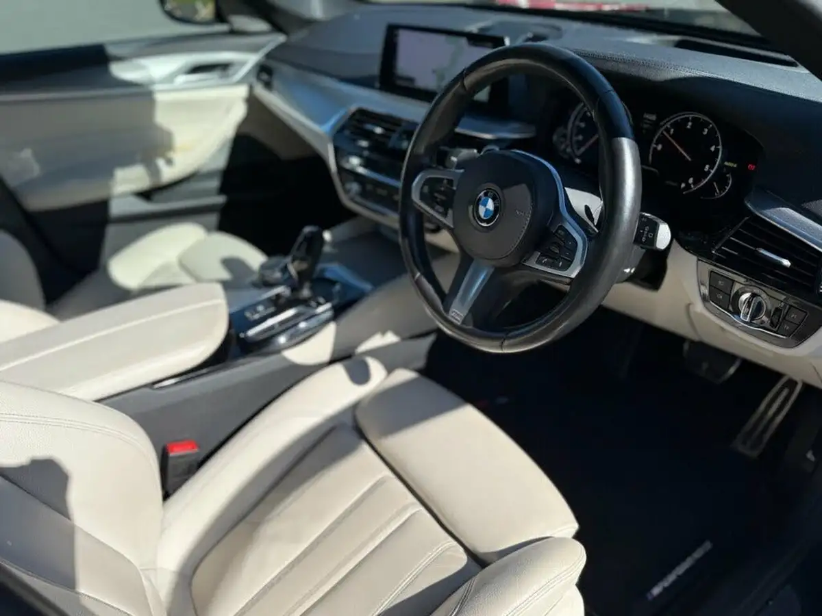 2017-bmw-5-series-30td-530d-m-sport-xdrive-touring-5d-big-5