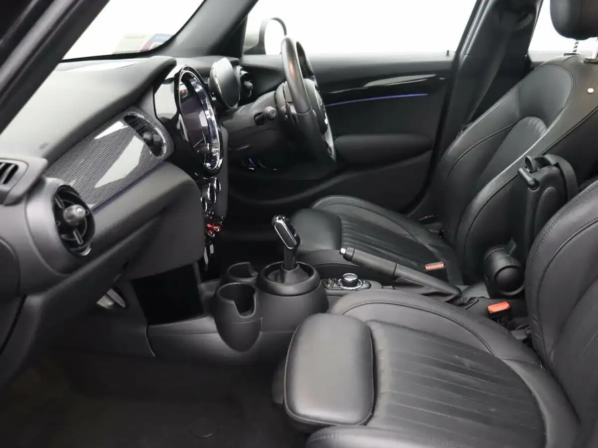 2021-mini-cooper-20-cooper-s-exclusive-comfort-hatchback-5d-auto-big-8