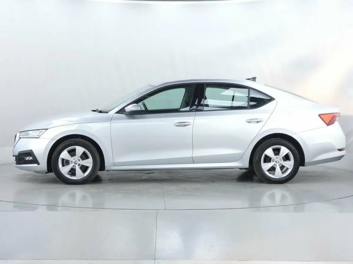 2021-skoda-octavia-10-tsi-e-tec-se-first-edition-hatchback-big-4