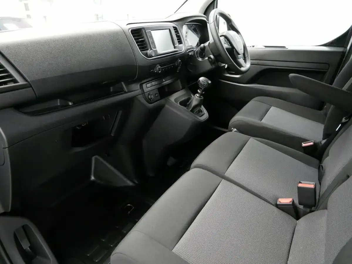 2023-peugeot-expert-20-bluehdi-asphalt-premium-standard-1400-big-23