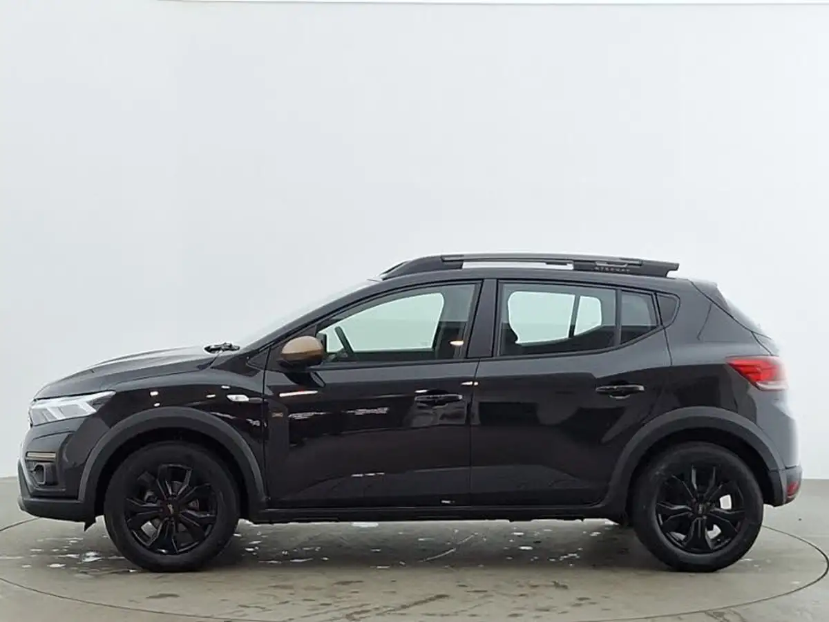 2023-dacia-sandero-stepway-10-tce-essential-90bhp-big-3