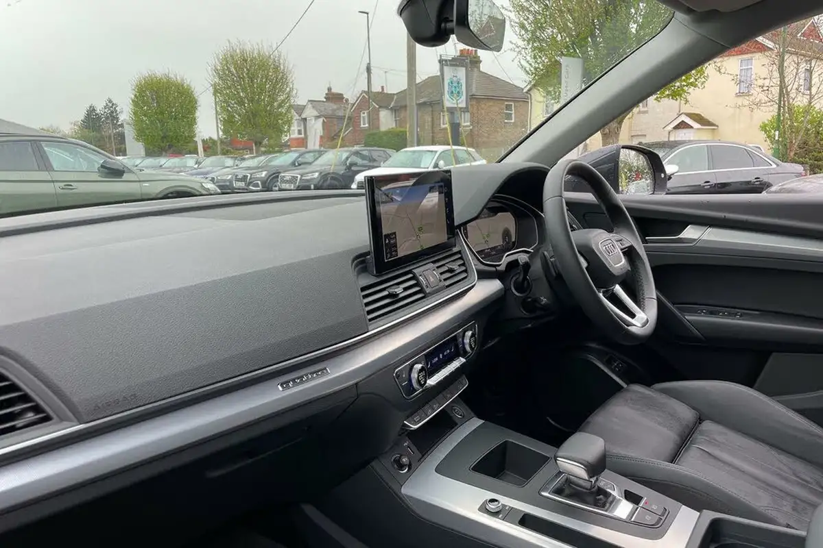 2024-audi-q5-20-50-tfsi-e-sport-station-wagon-big-33