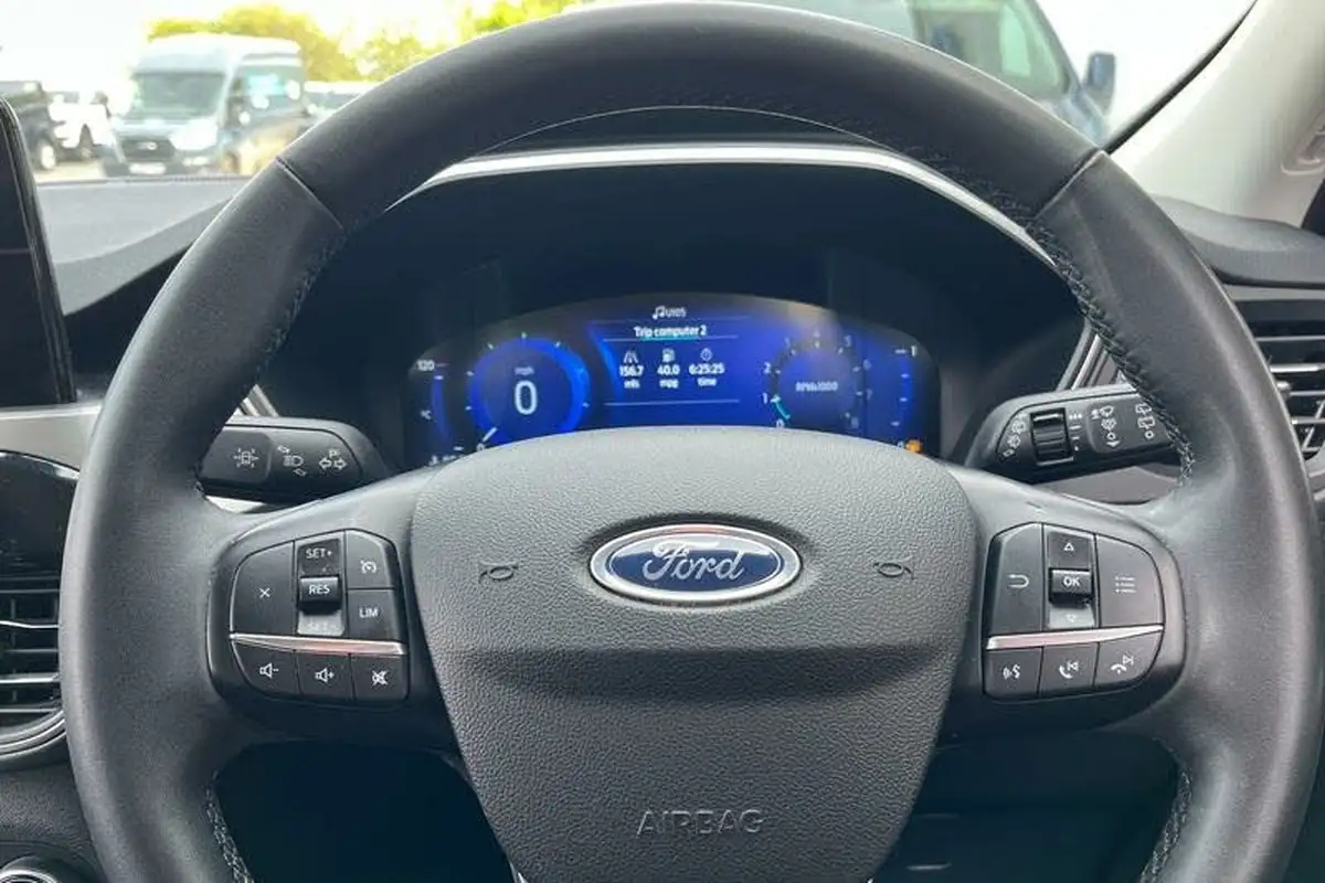 2022-ford-kuga-15t-titanium-edition-big-11