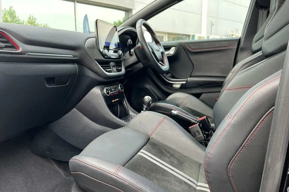 2022-ford-puma-suv-15-st-big-17