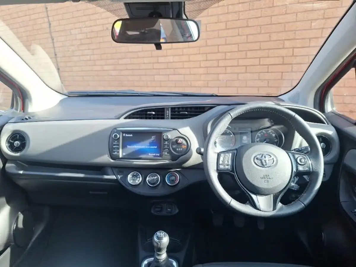 2020-toyota-yaris-15-vvt-i-icon-111bhp-1496cc-big-2