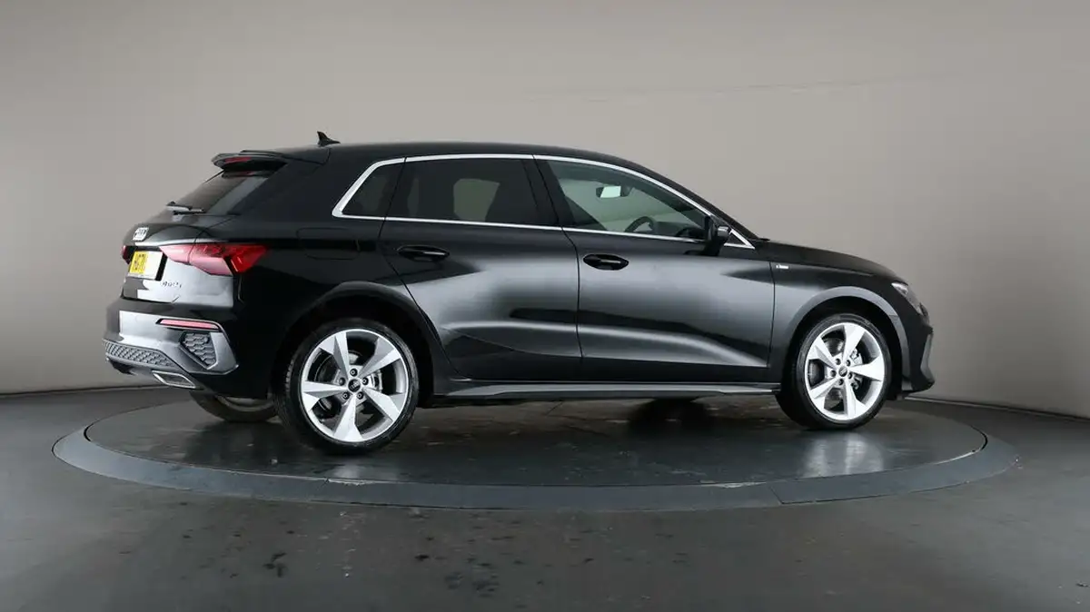 2021-audi-a3-14-40-tfsi-e-s-line-big-61