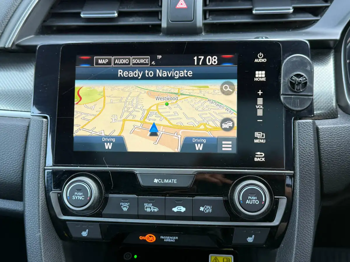 2018-honda-civic-15-vtec-turbo-prestige-ss-big-10
