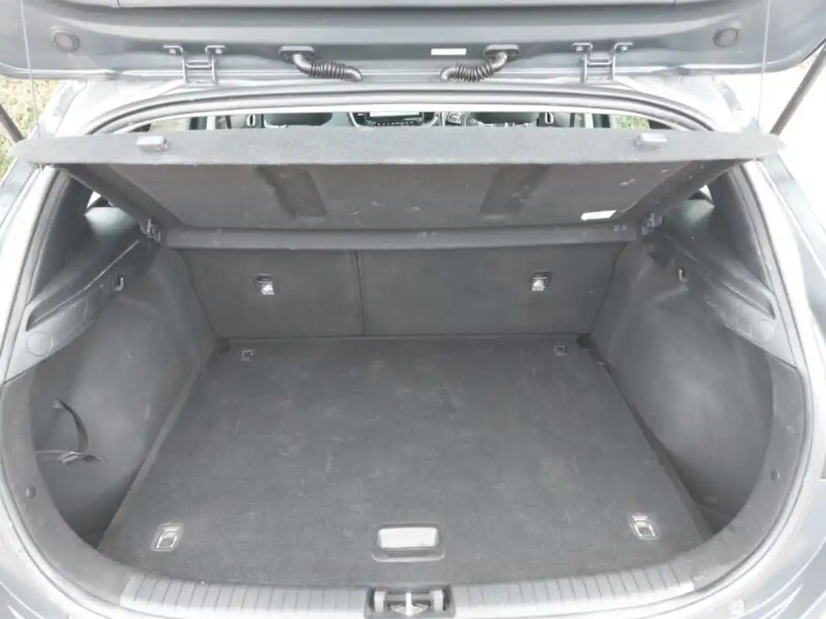 2021-kia-ceed-10-t-gdi-2-nav-hatchback-big-7