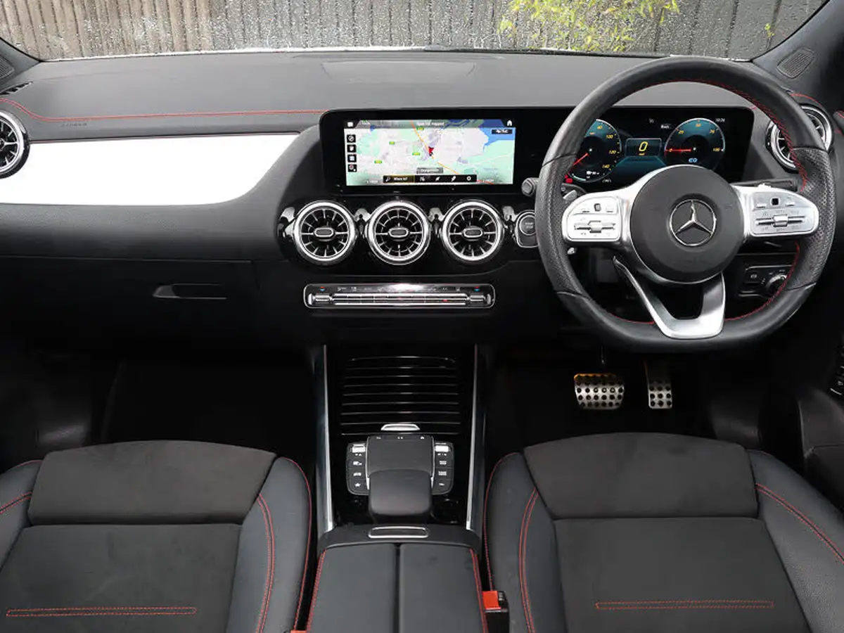 2021-mercedes-benz-eqa-e-eqa-250-amg-line-premium-big-3