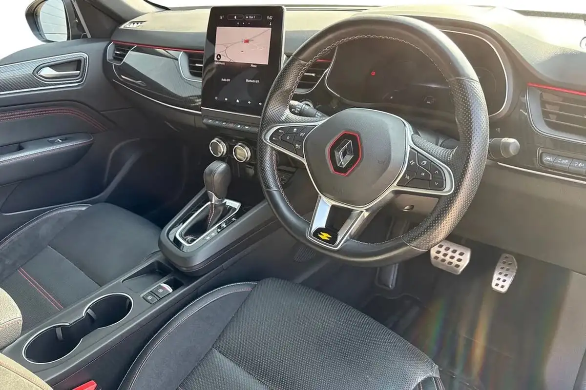 2021-renault-arkana-16-rs-line-big-13