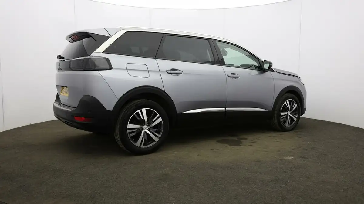 2022-peugeot-5008-suv-12-puretech-allure-premium-big-50