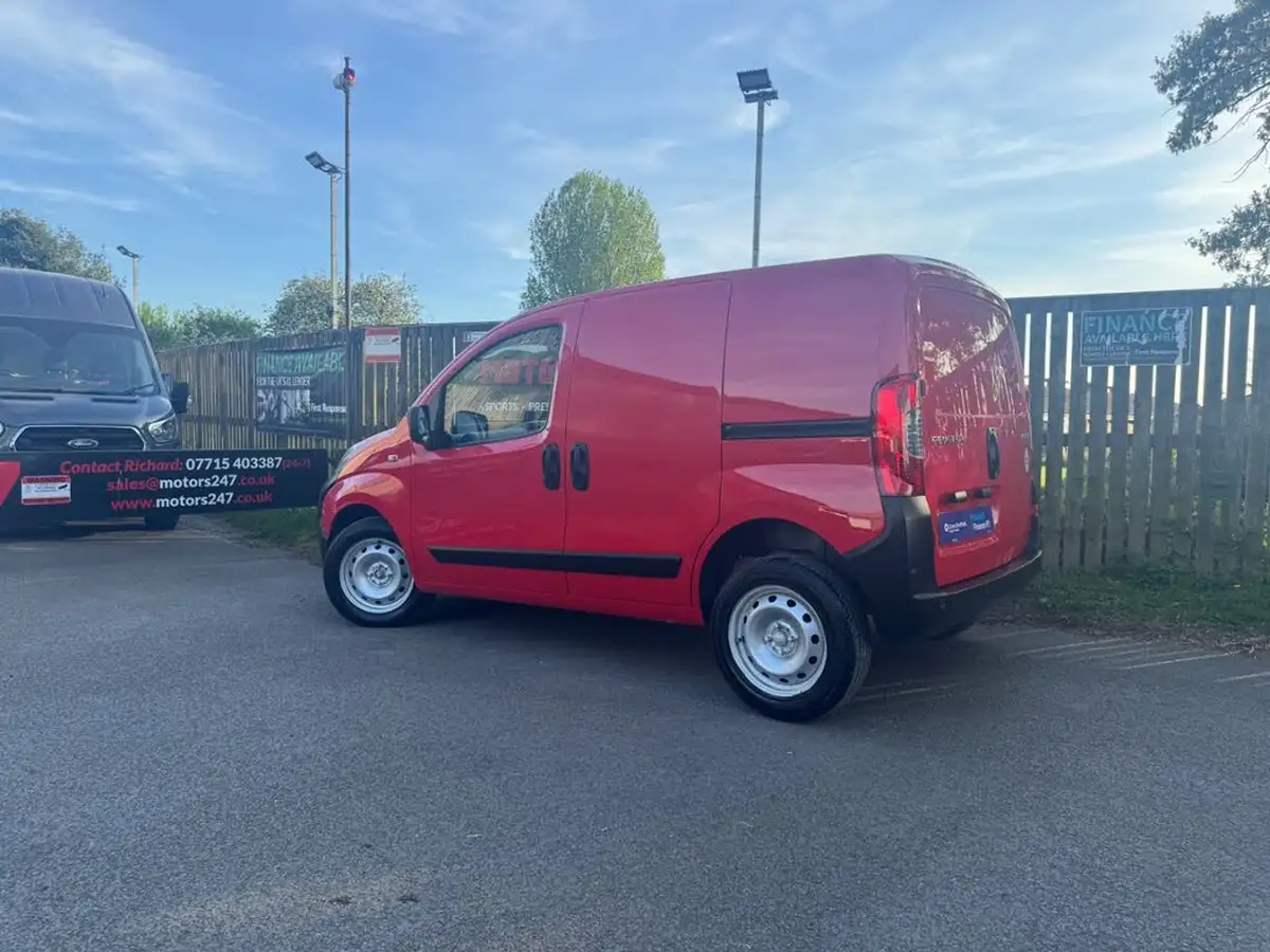 2011-peugeot-bipper-14td-s-class-ii-panel-big-24