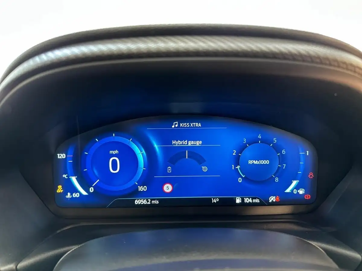 2022-ford-fiesta-10t-active-vignale-125ps-hybrid-mhev-big-17