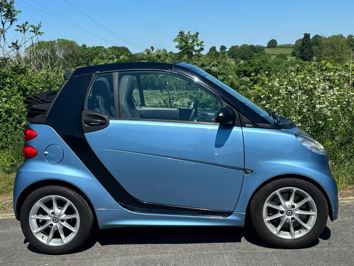 2012-smart-fortwo-10-passion-71bhp-cabriolet-softouch-big-4