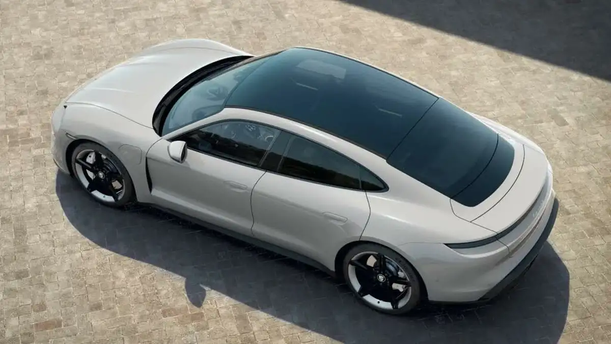 2022-porsche-taycan-e-4s-571ps-performance-battery-plus-big-3