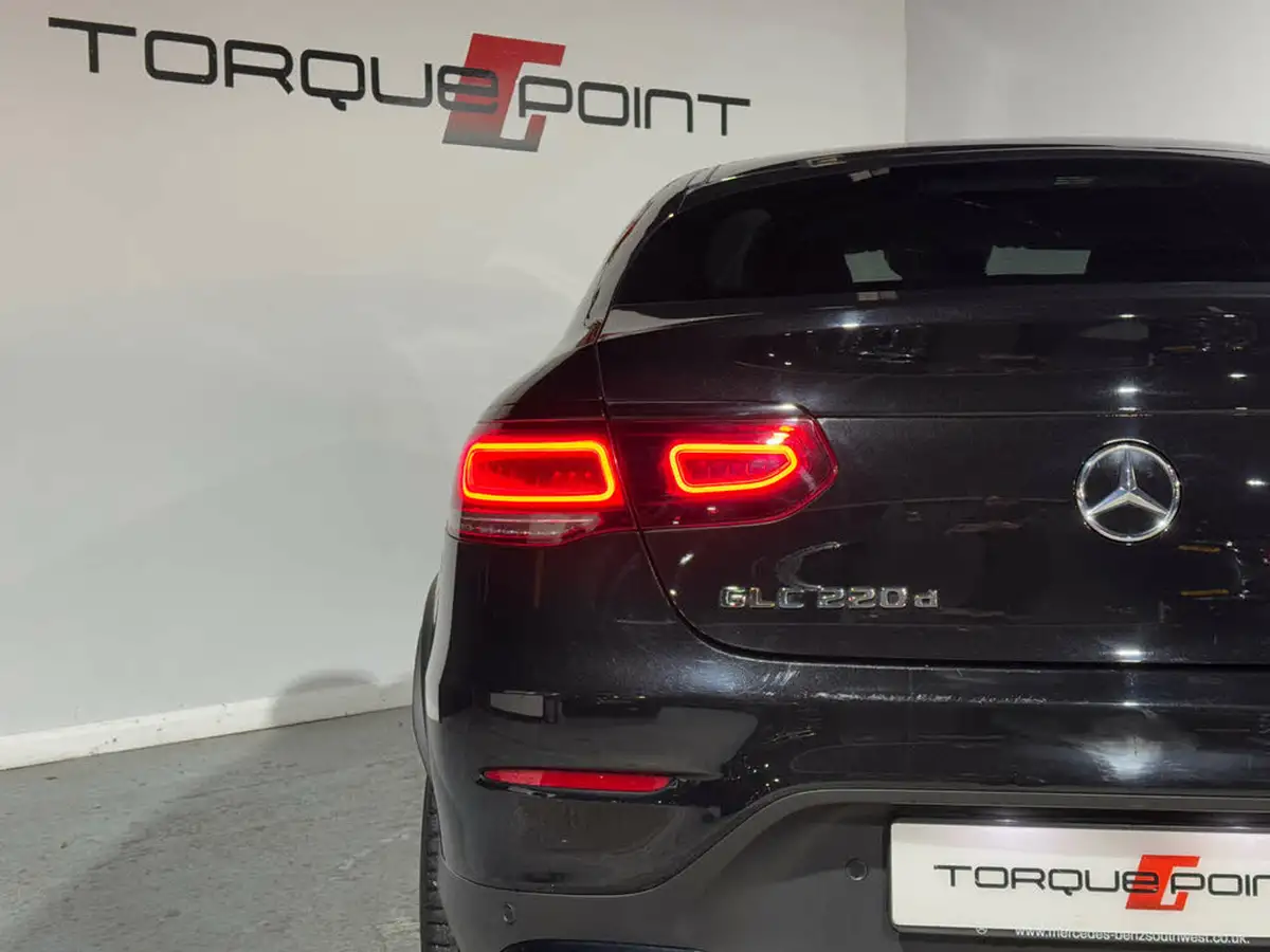 2020-mercedes-benz-glc-class-big-32