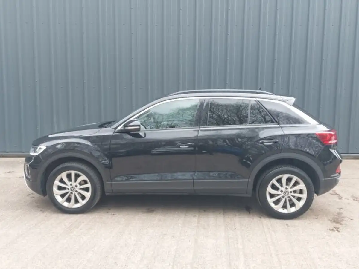 2022-volkswagen-t-roc-10-tsi-life-big-3