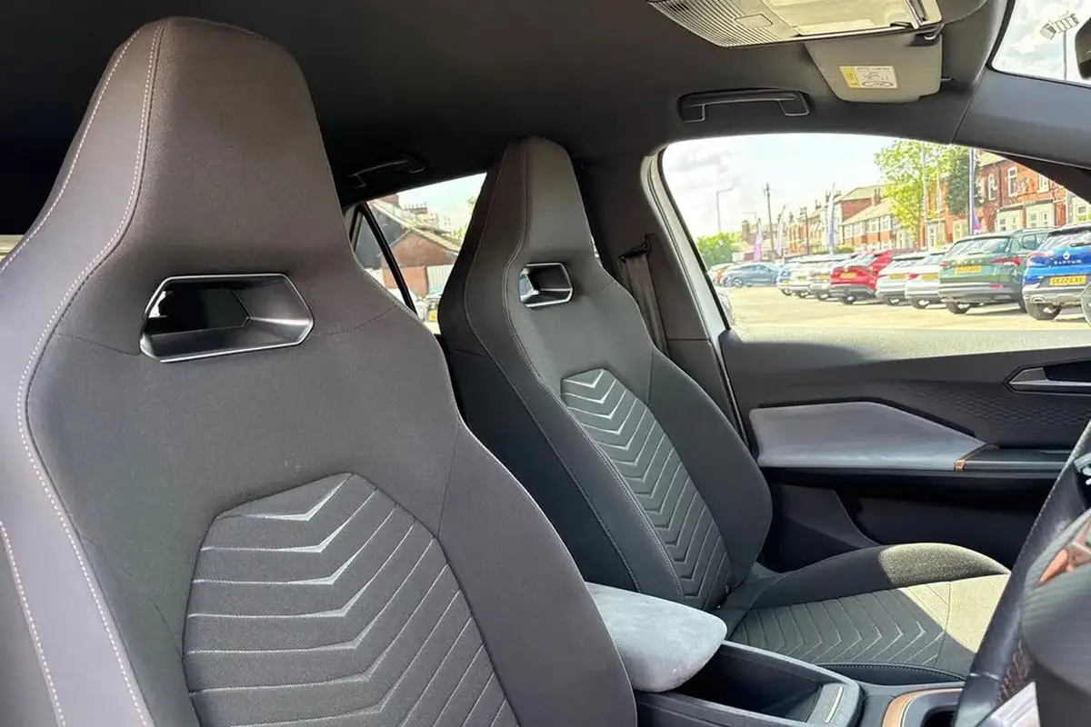 2022-cupra-born-e-v2-230ps-58kwh-e-boost-big-23