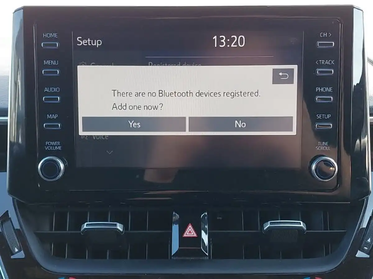 2019-toyota-corolla-20-vvt-i-design-trk-hatchback-big-13