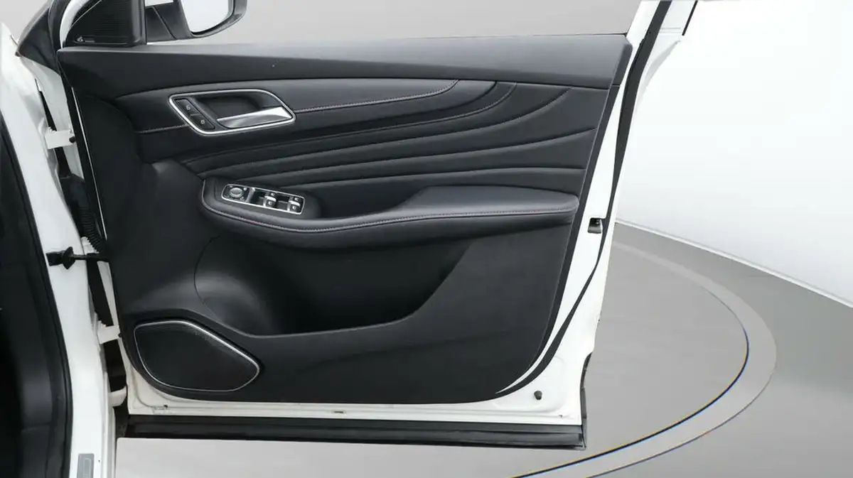 2022-mg-hs-15t-gdi-exclusive-162ps-dct-big-15