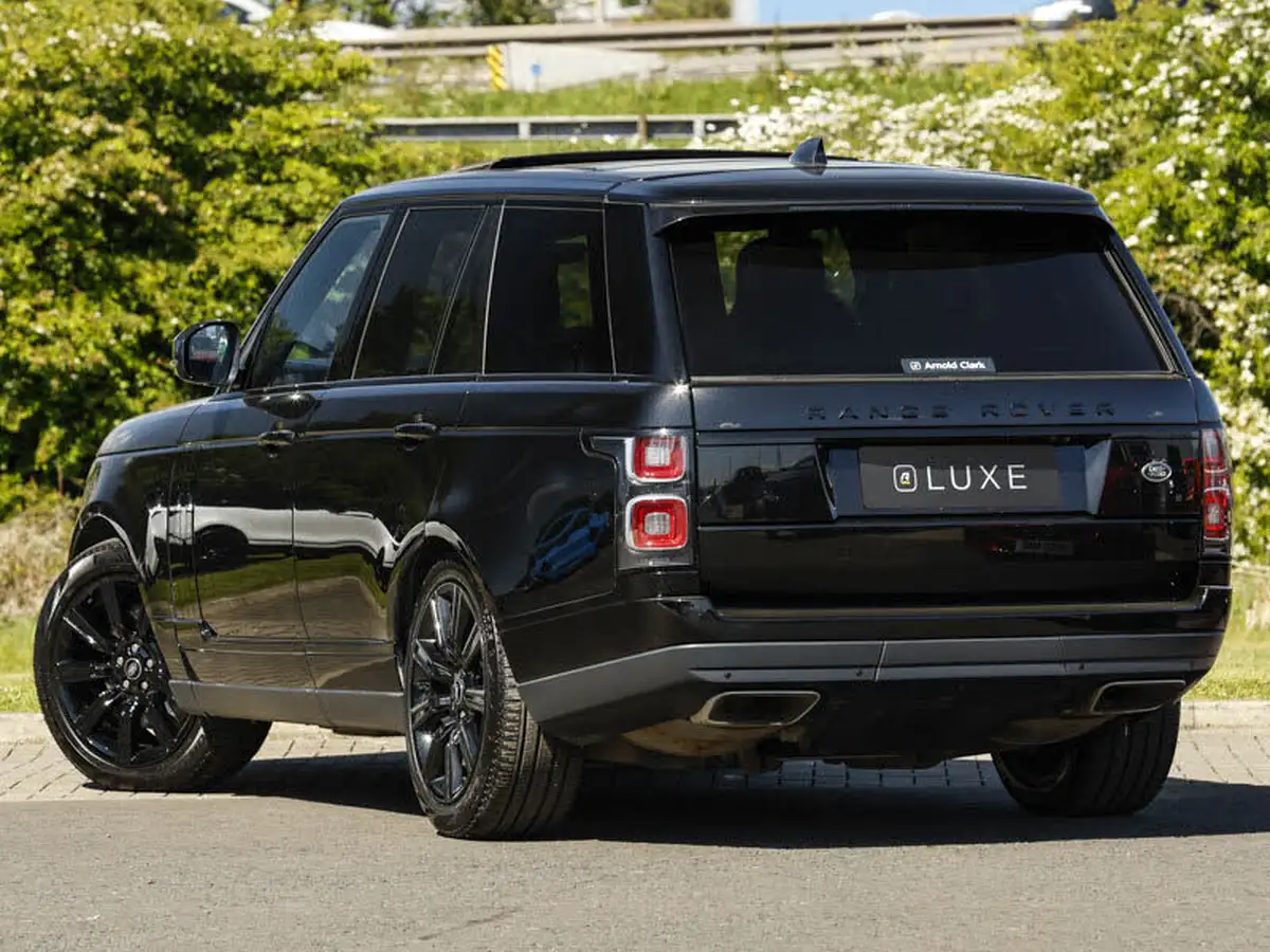 2021-land-rover-range-rover-20-p400e-westminster-black-big-1