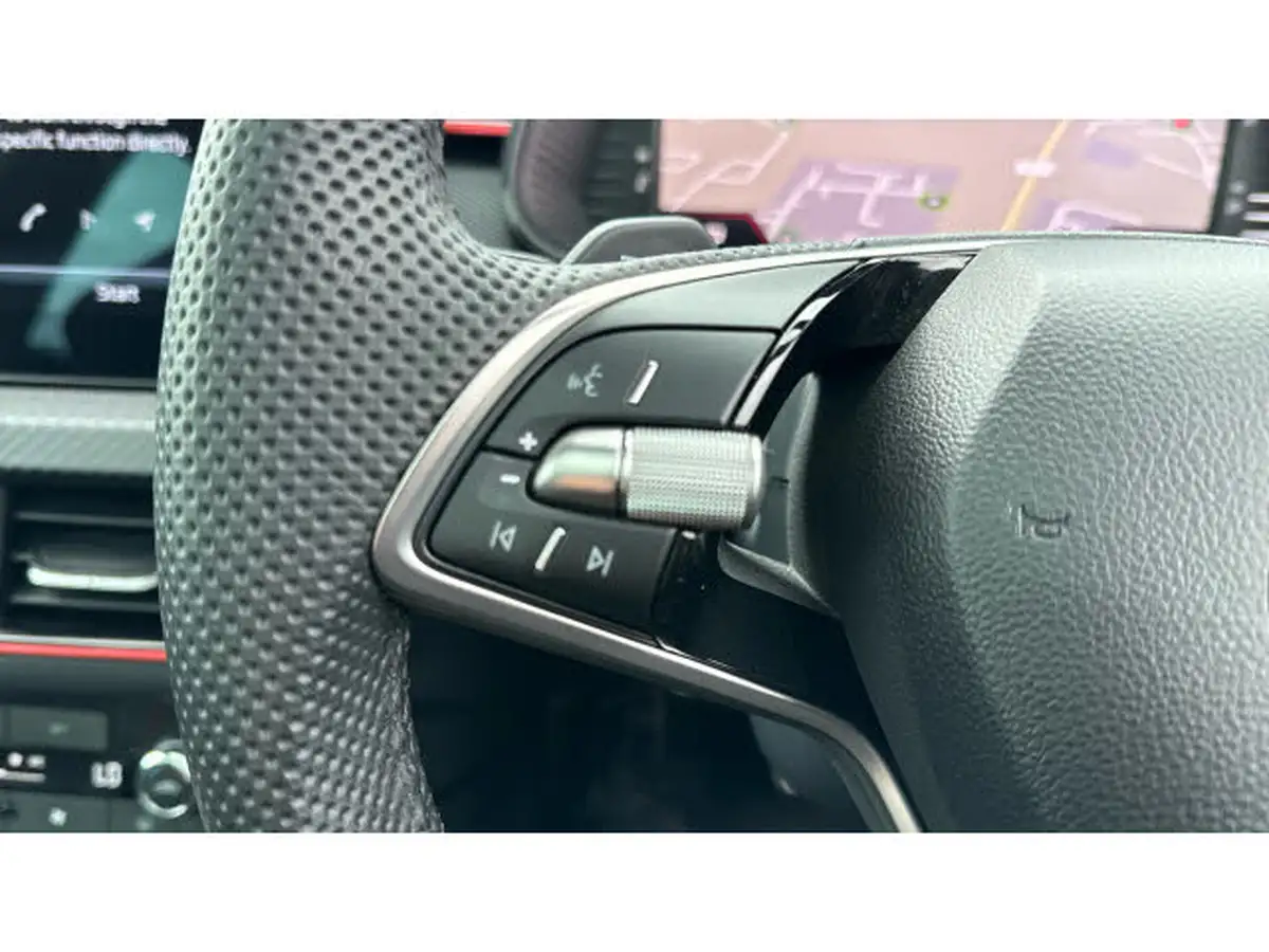 2024-skoda-kamiq-15-tsi-monte-carlo-dsg-big-16