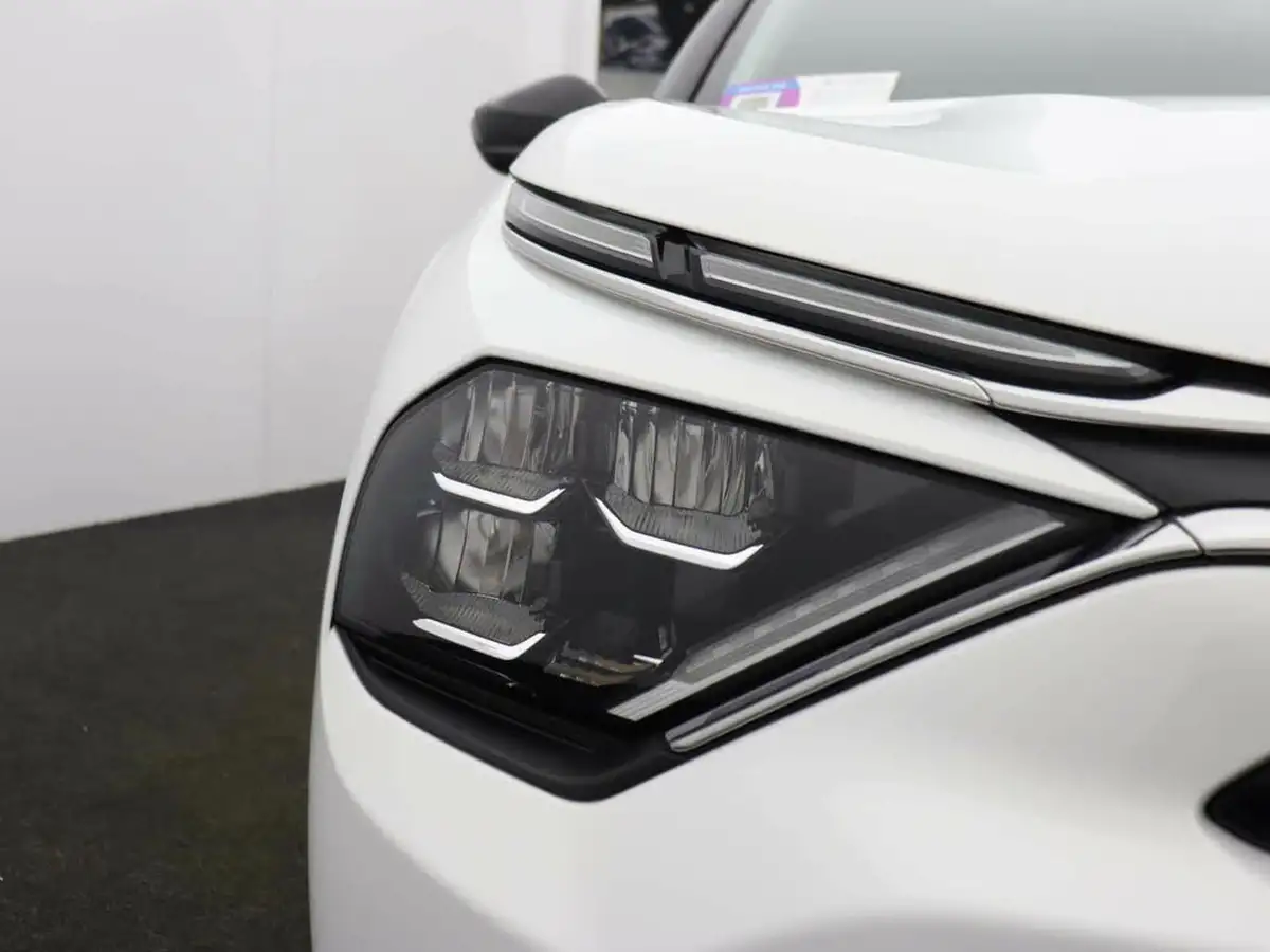 2024-citroen-c4-big-51