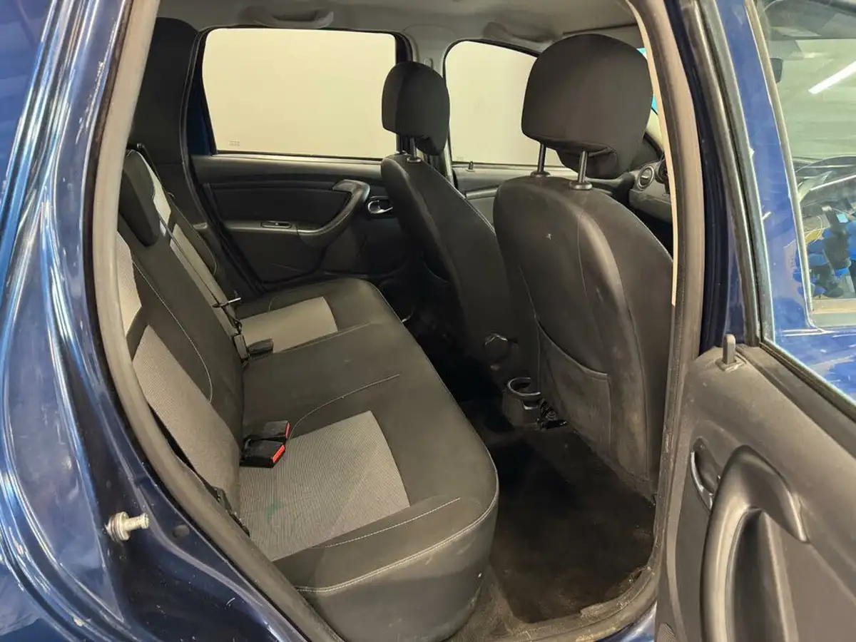 2016-dacia-duster-15dci-laureate-110bhp-ss-station-wagon-5d-big-13
