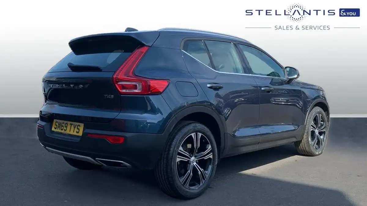 2020-volvo-xc40-20-t4-inscription-pro-big-2