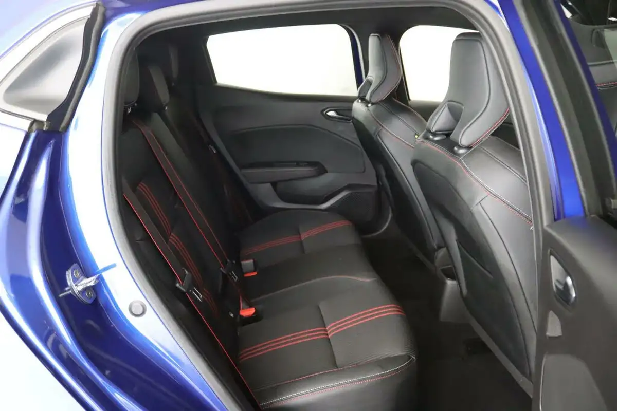 2020-renault-clio-13-tce-rs-line-big-13