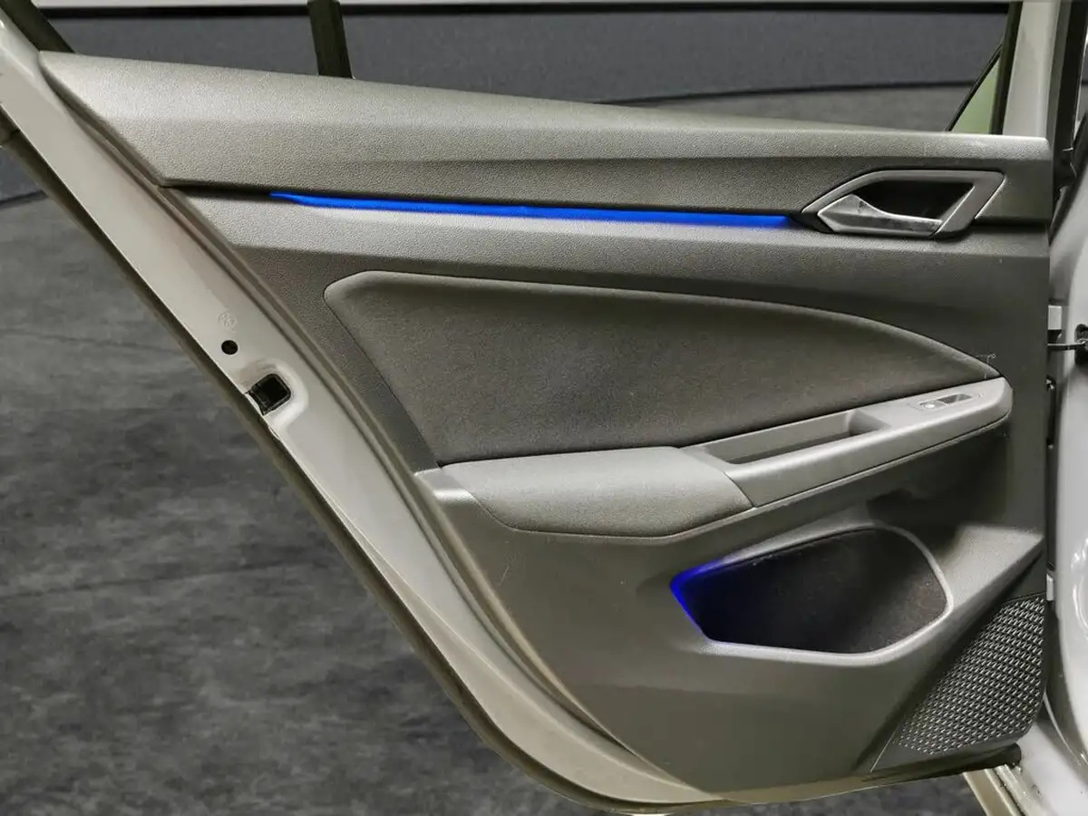 2021-volkswagen-golf-14-tsi-gte-big-37