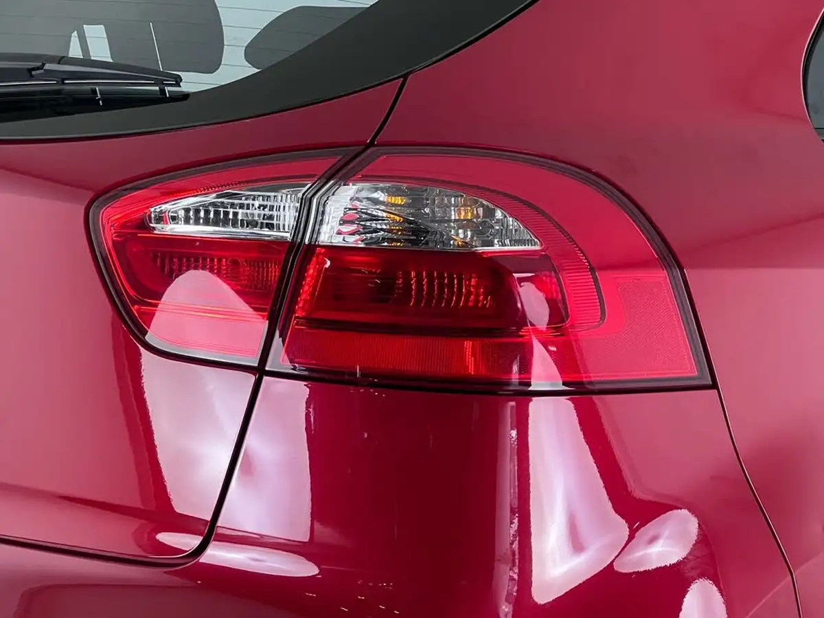 2014-kia-rio-125-1-air-big-8