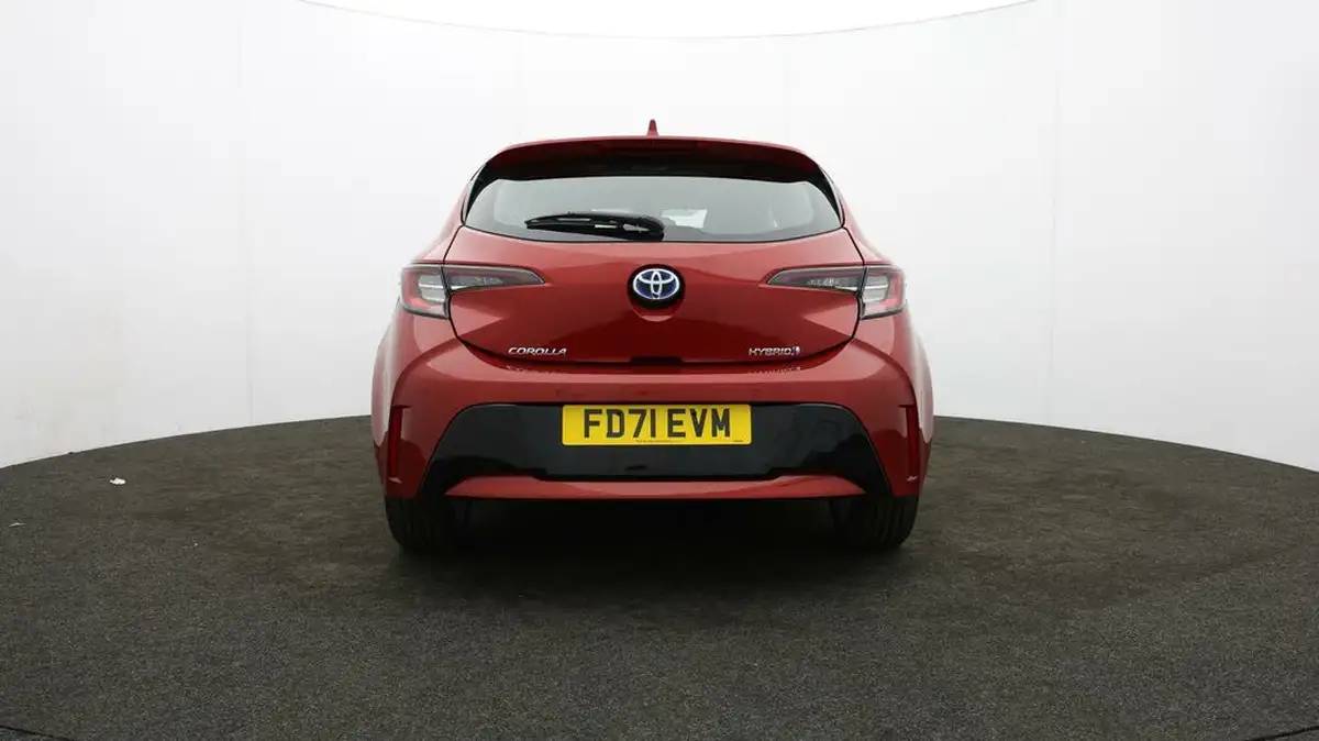 2022-toyota-corolla-18-vvt-i-icon-tech-trk-hatchback-5d-big-53