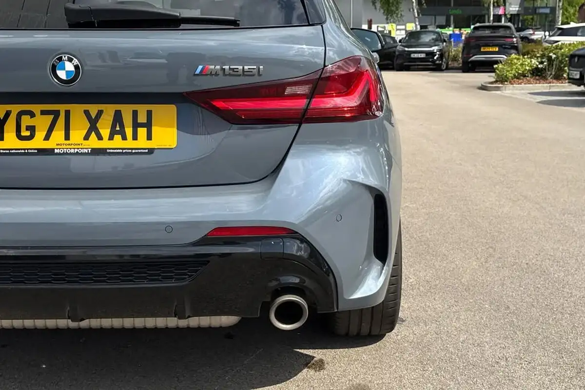 2021-bmw-1-series-20-m135i-xdrive-big-31