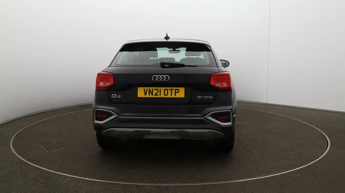 2021-audi-q2-10-30-tfsi-sport-big-55