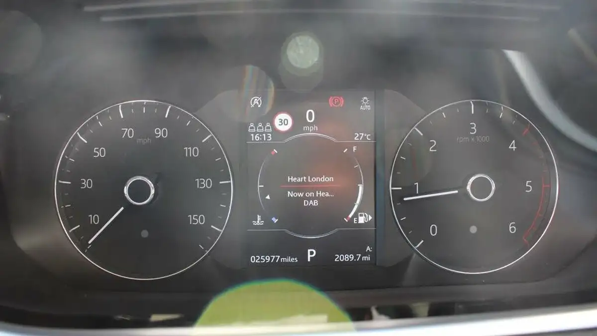 2019-land-rover-range-rover-evoque-20-d150-s-awd-auto-big-17