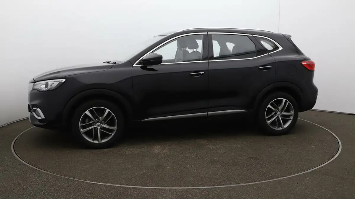 2022-mg-hs-15t-gdi-excite-162ps-big-64