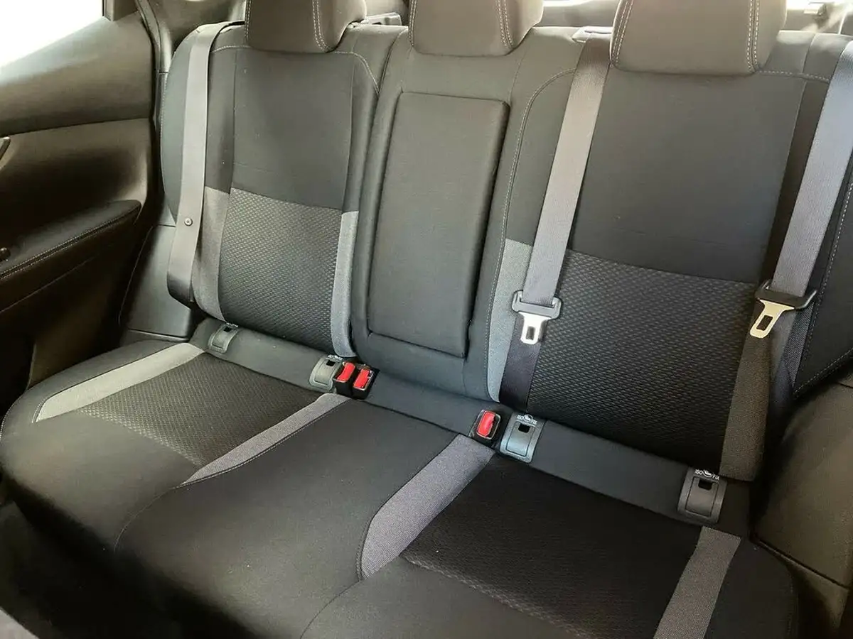2018-nissan-qashqai-12-dig-t-n-connecta-big-21