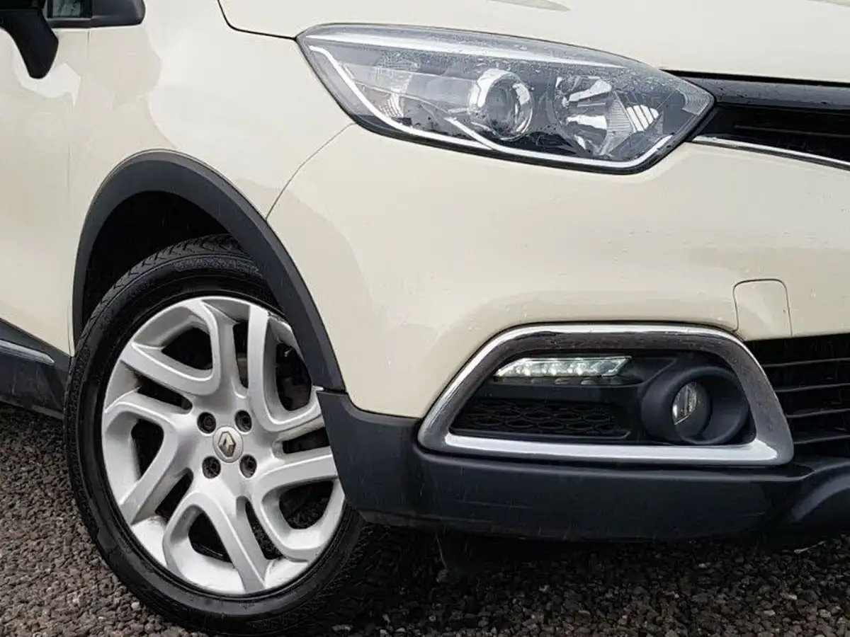 2015-renault-captur-15dci-dynamique-90bhp-energyss-big-8