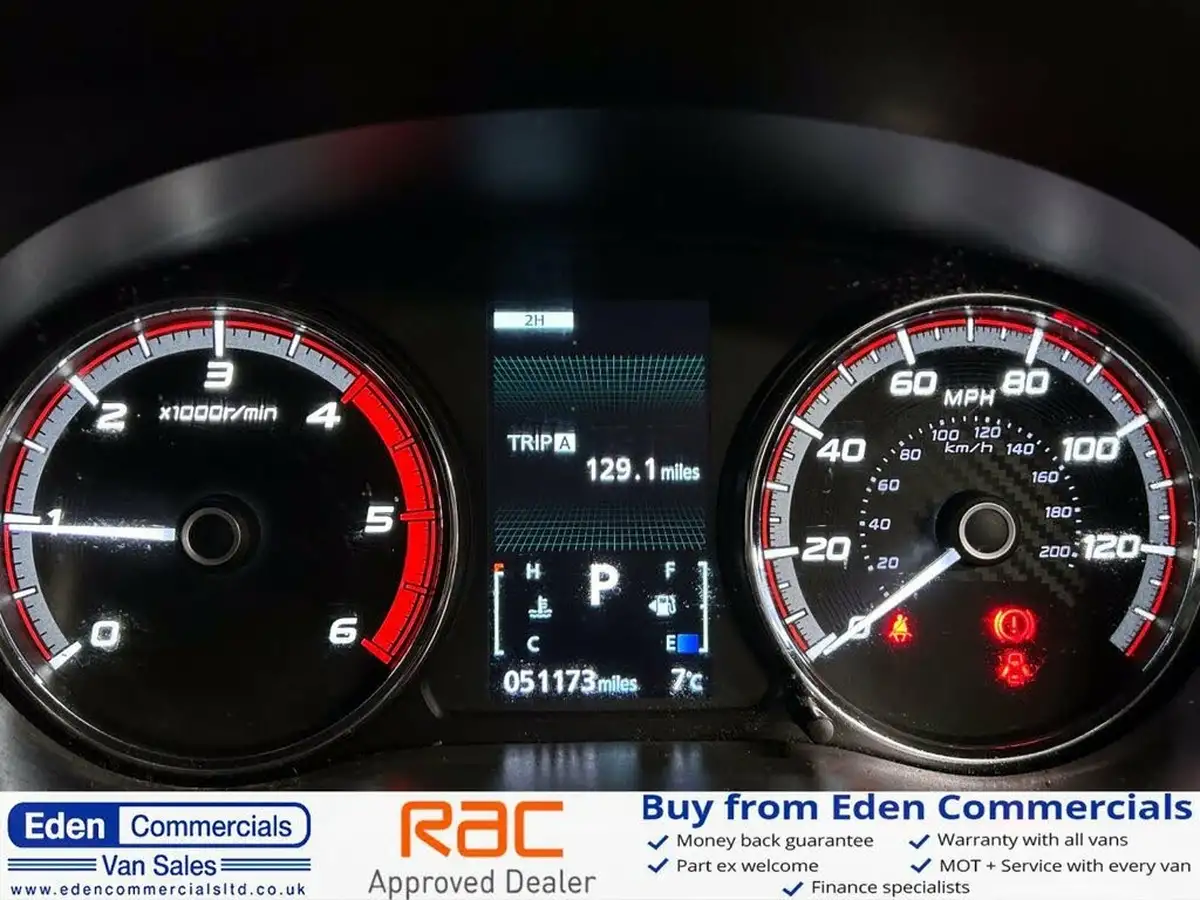 2020-mitsubishi-l200-22di-d-barbarian-auto-big-33