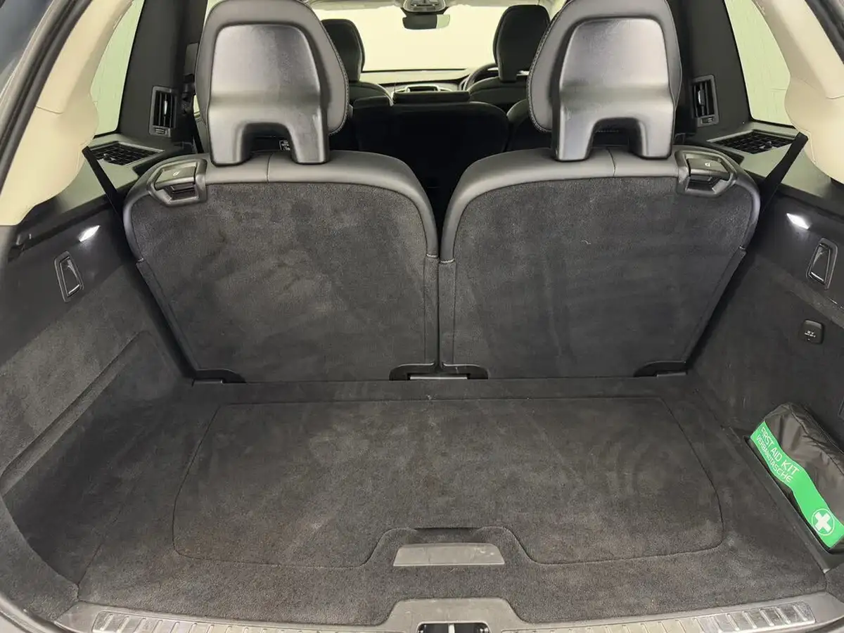 2023-volvo-xc90-20-b5-plus-big-15